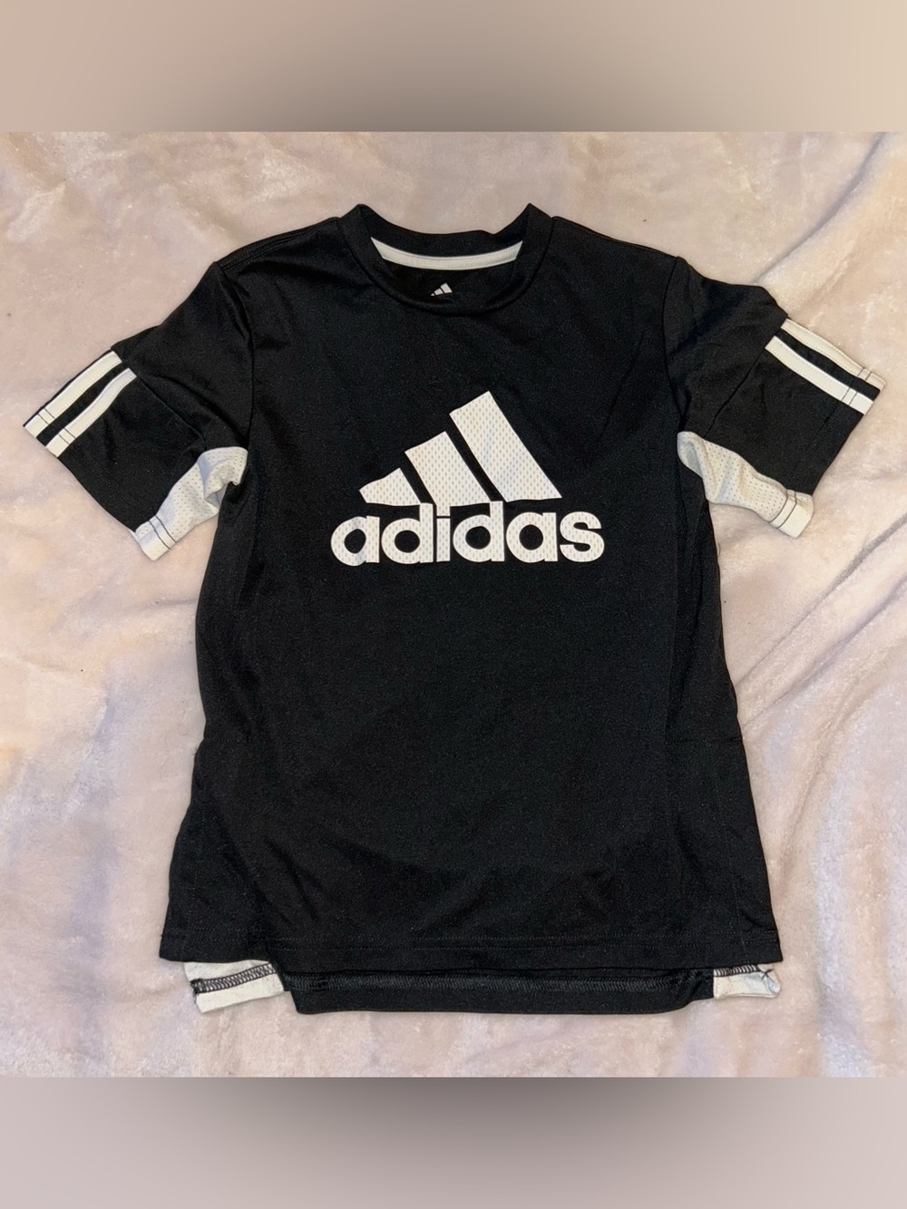 Adidas boy top